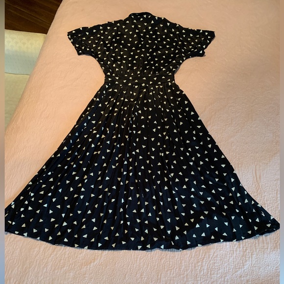 Maggy London classic dress - Picture 9 of 9